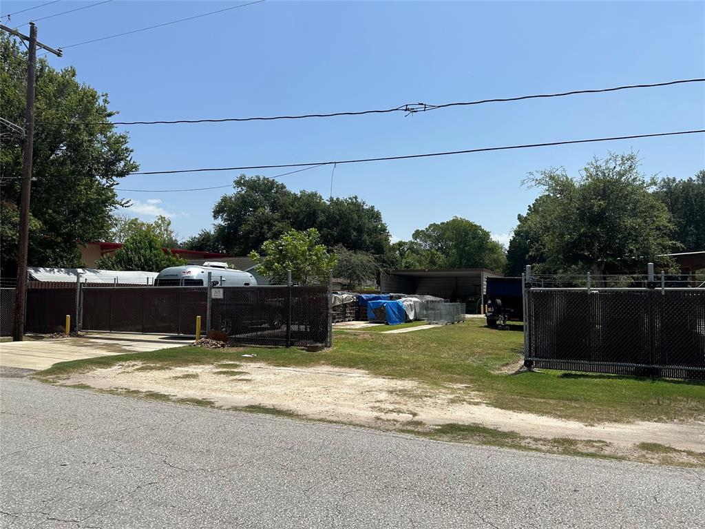 2625 Pansy St, PASADENA, TX 77503