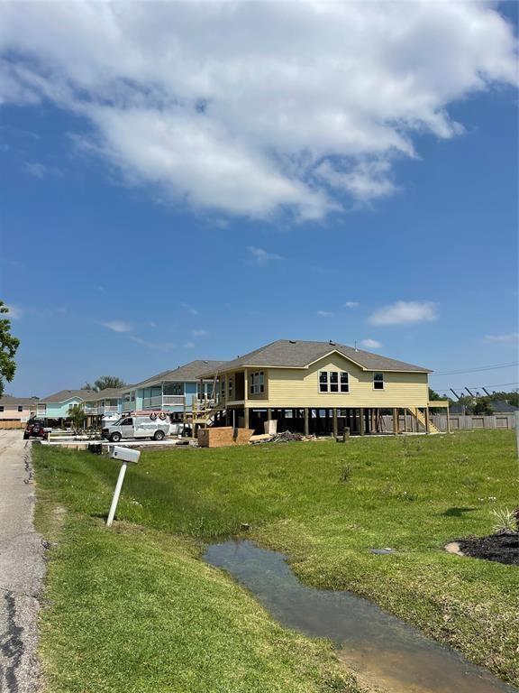 327 Dwire Dr, LA PORTE, TX 77571