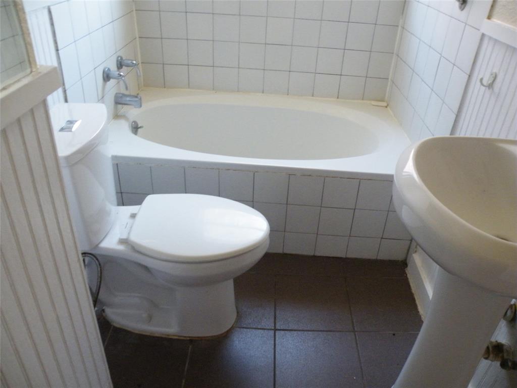 4524 Briscoe St, HOUSTON, TX 77051