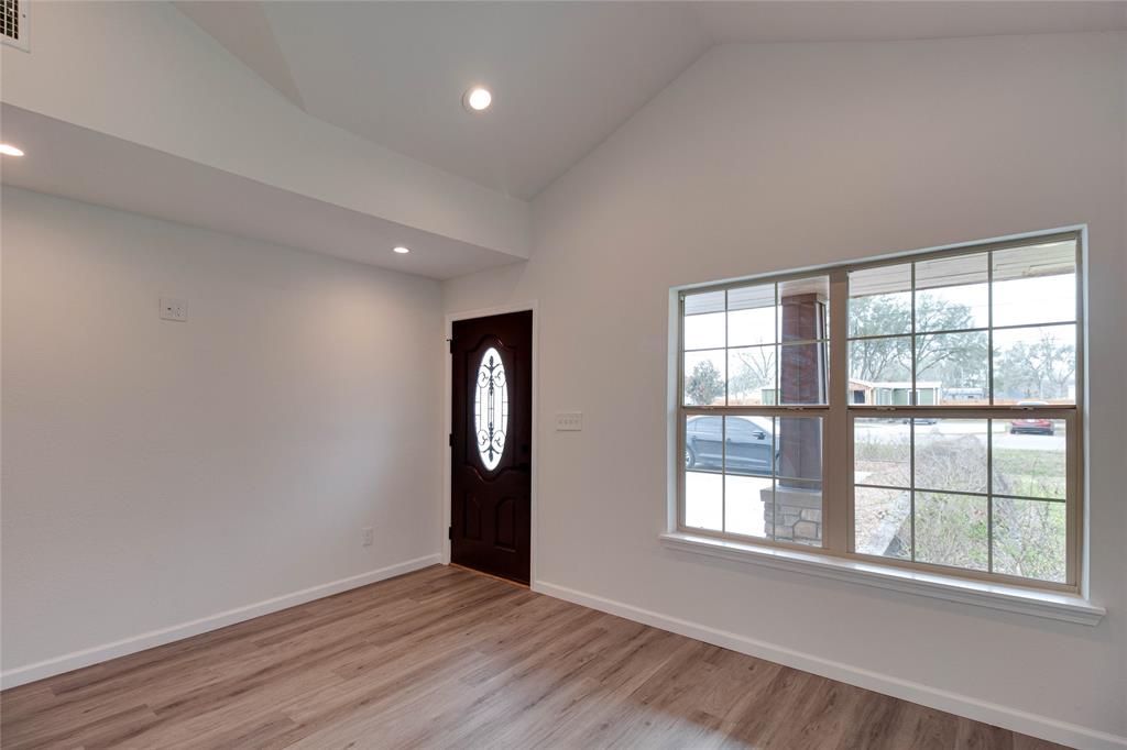 2907 Sinclair St, PASADENA, TX 77503