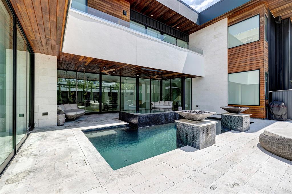 4028 Chatham Ln, HOUSTON, TX 77027