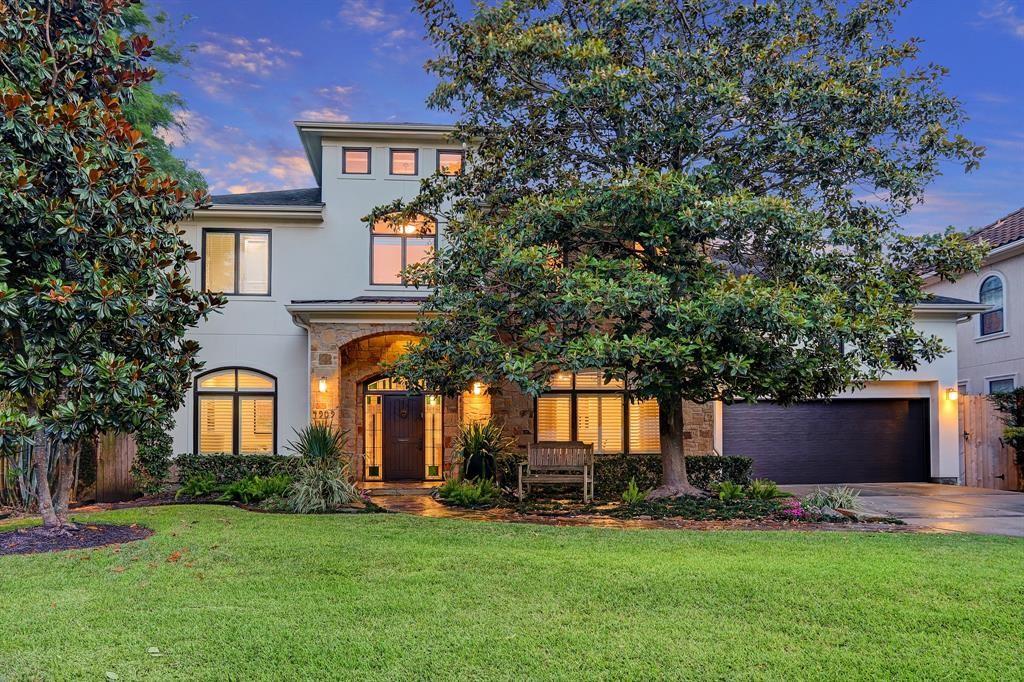 4909 Valerie St, BELLAIRE, TX 77401