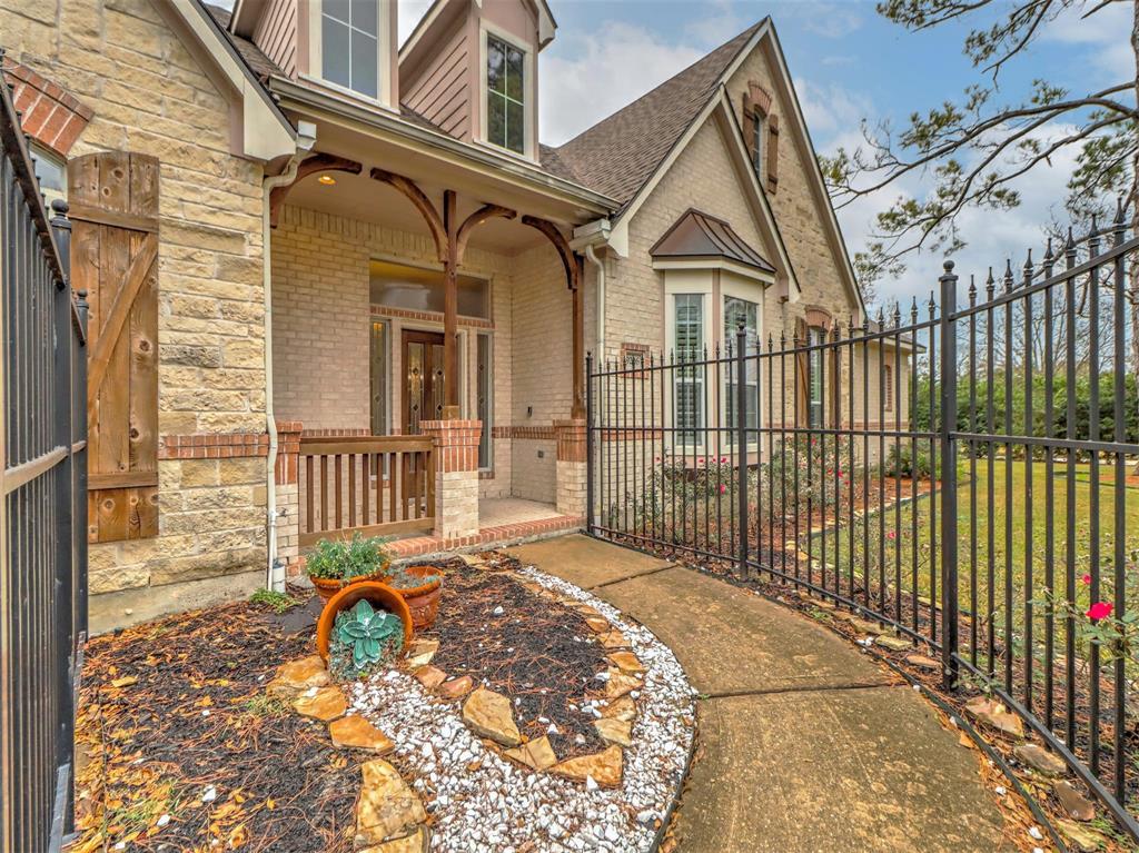 9206 Clay Rd, HOUSTON, TX 77080