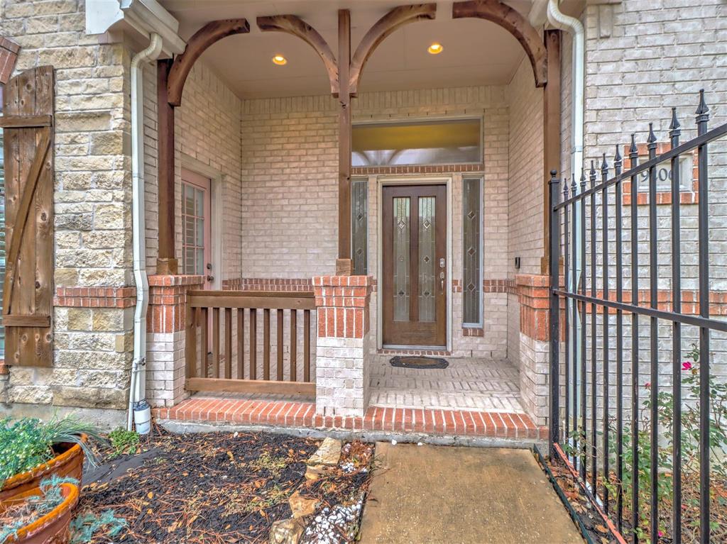 9206 Clay Rd, HOUSTON, TX 77080