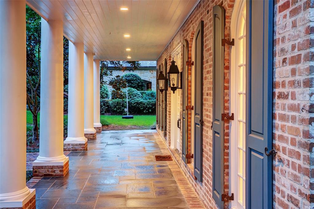 41 Saddlebrook, Houston, TX 77024