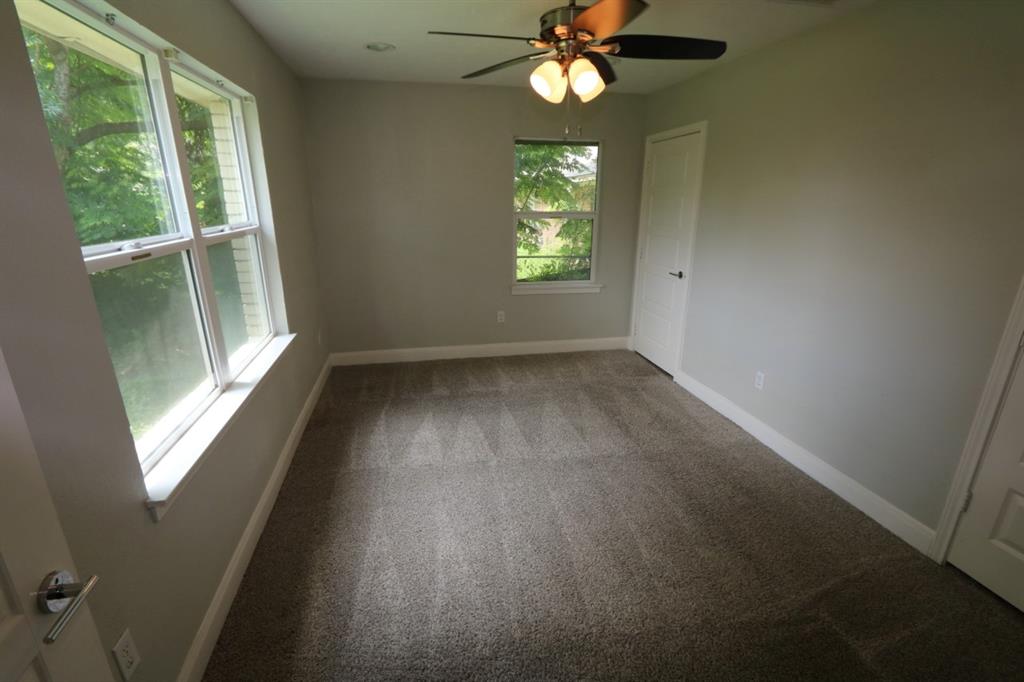 8709 Robindell Dr, HOUSTON, TX 77074