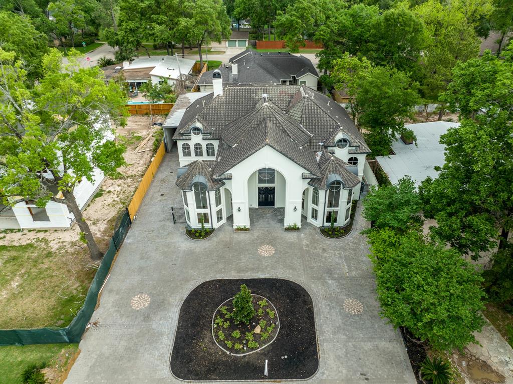 12930 Memorial Dr, HOUSTON, TX 77079