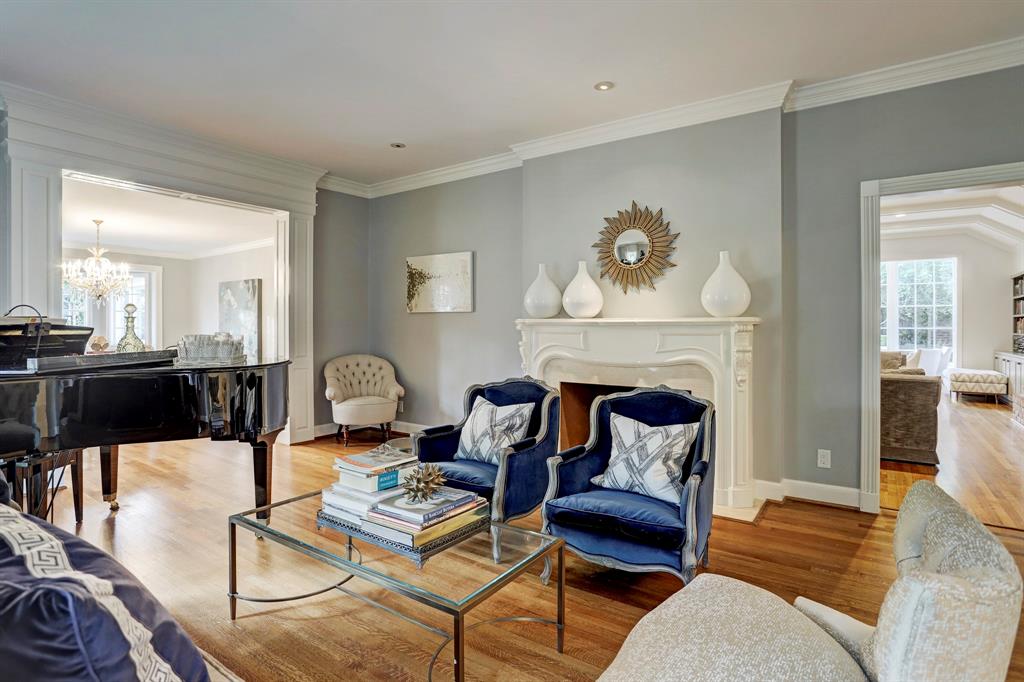 11518 Wendover Ln, Houston, TX 77024