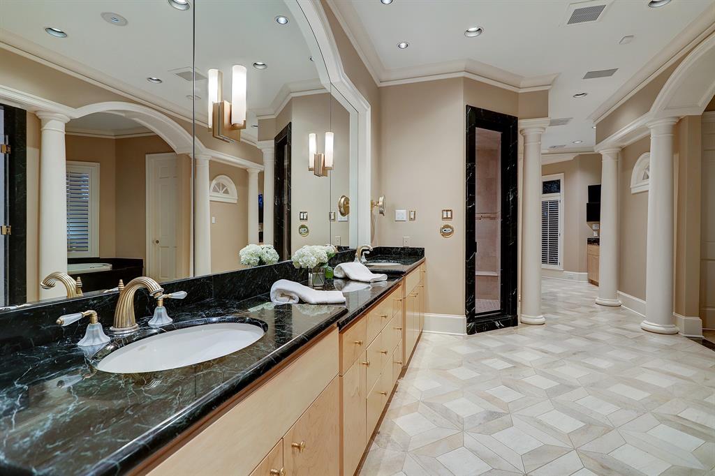 27 Farnham Park Dr, HOUSTON, TX 77024