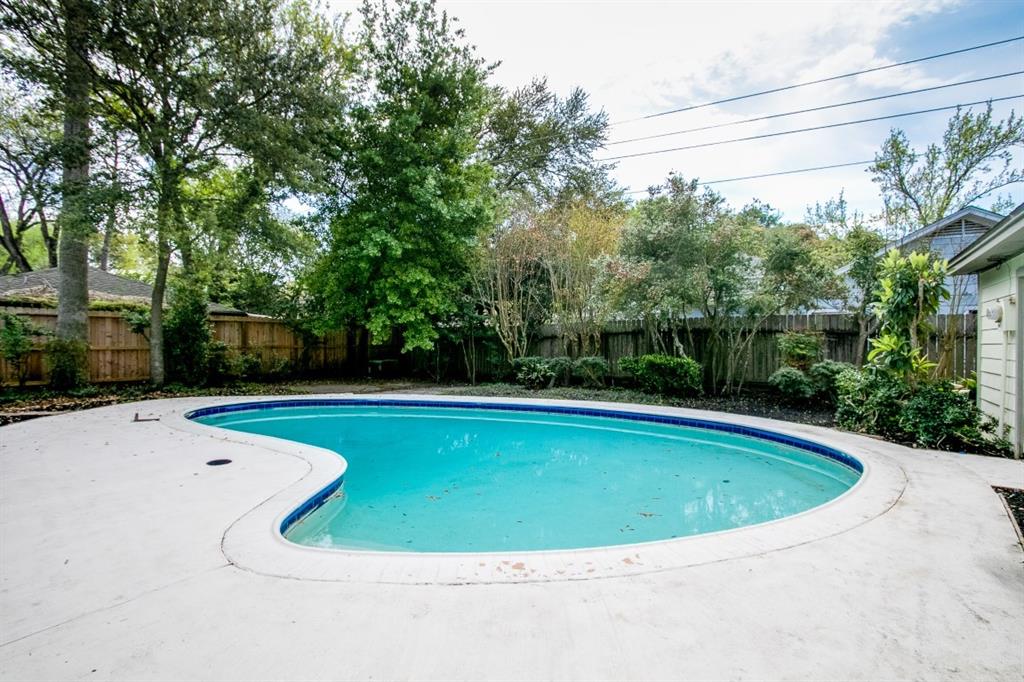 10827 Tupper Lake Dr, HOUSTON, TX 77042