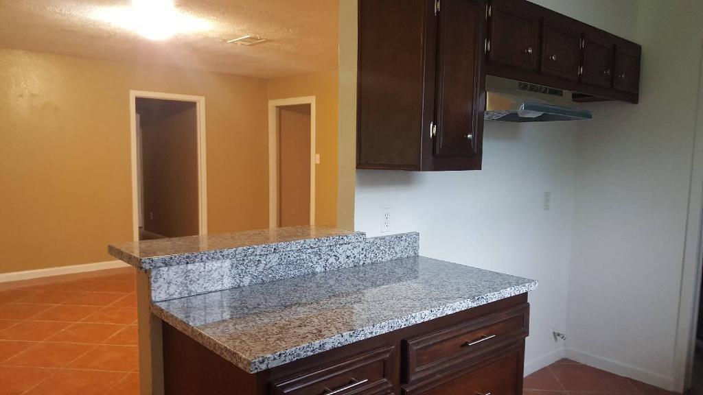 1010 W Bertrand St, HOUSTON, TX 77088