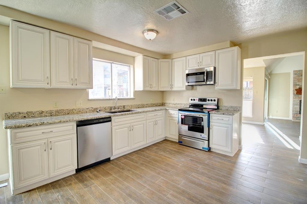 22918 River Birch Dr, TOMBALL, TX 77375