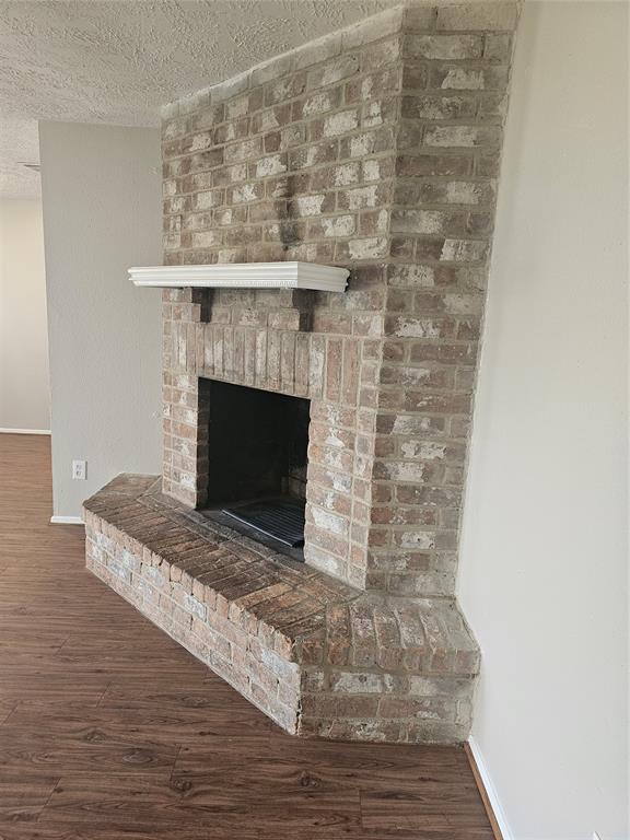 2714 Lower Valley Dr, HOUSTON, TX 77067