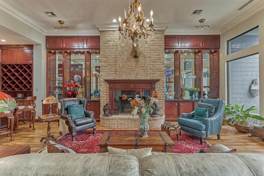 8800 Woodway Dr 12, HOUSTON, TX 77063