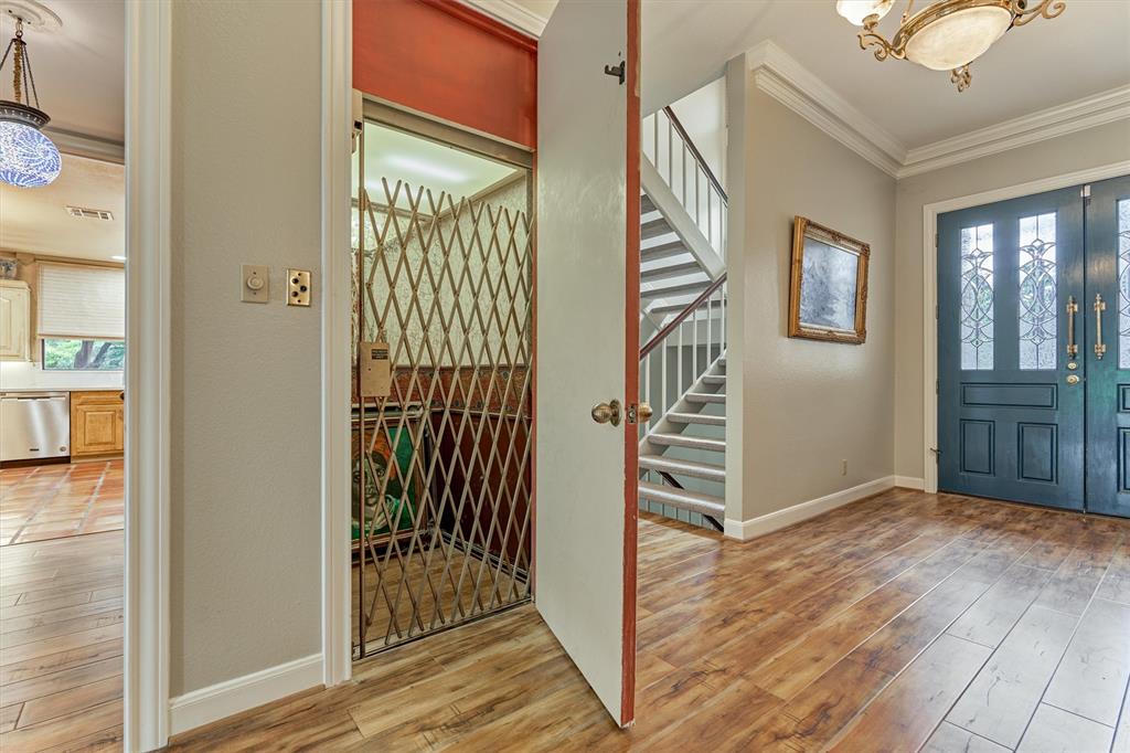 8800 Woodway Dr 12, HOUSTON, TX 77063