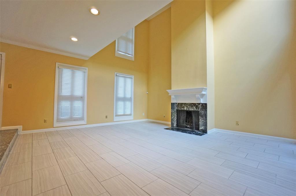 2323 Augusta Dr Apt 39, Houston, TX 77057