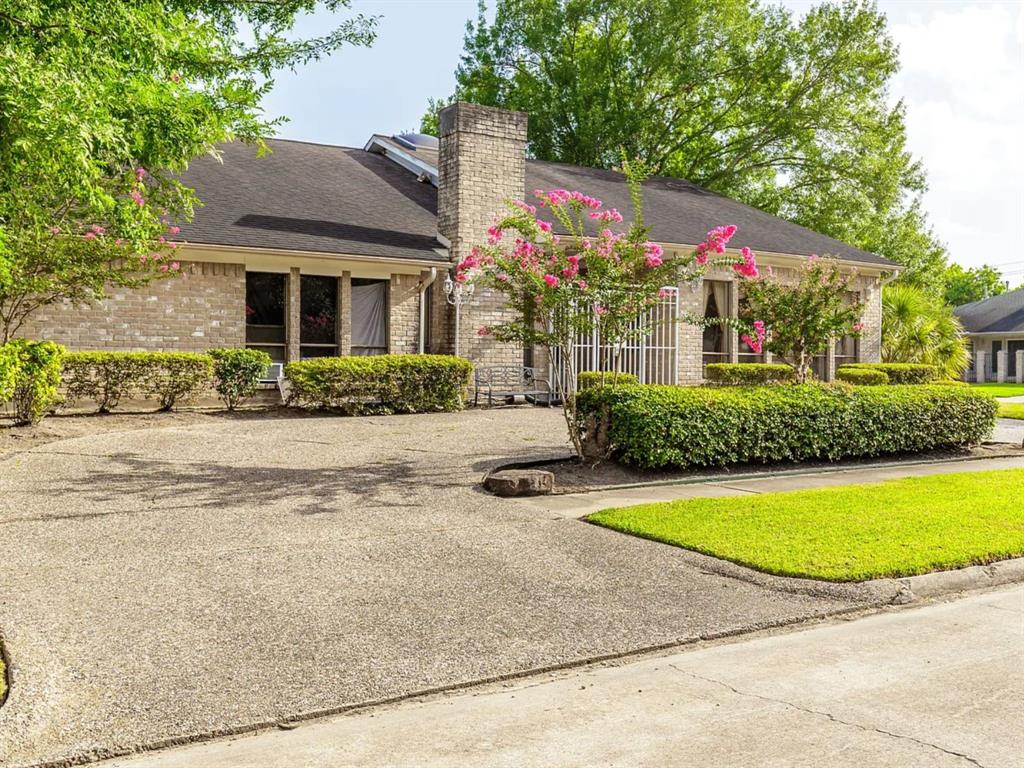 8027 Candle Ln, HOUSTON, TX 77071