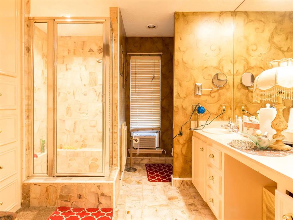 8027 Candle Ln, HOUSTON, TX 77071