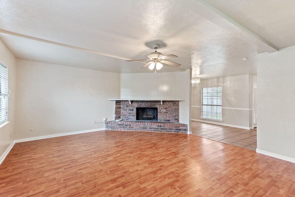 24111 Reagon Canyon Dr, HOCKLEY, TX 77447