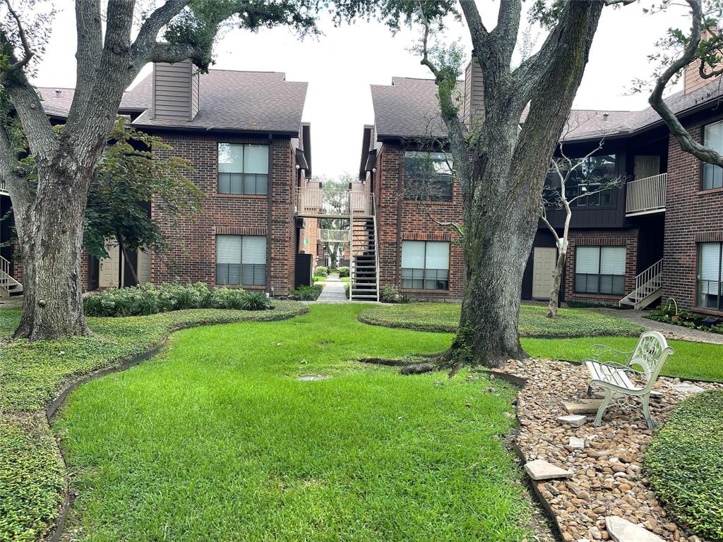 3130 Walnut Bend Ln Apt 403, HOUSTON, TX 77042