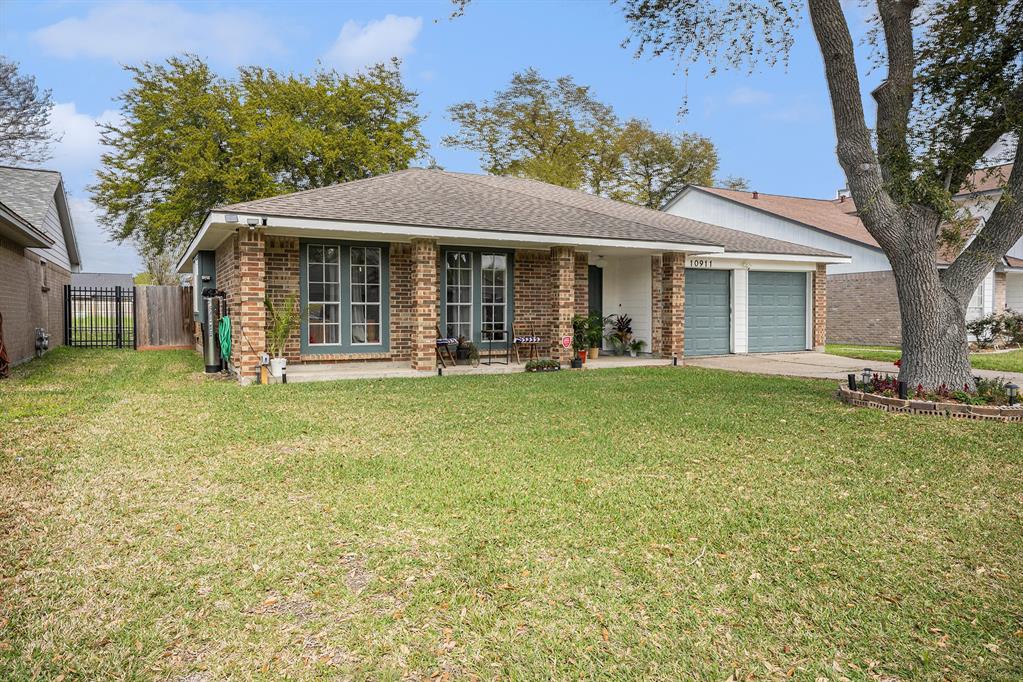 10911 Pecan Dr, LA PORTE, TX 77571