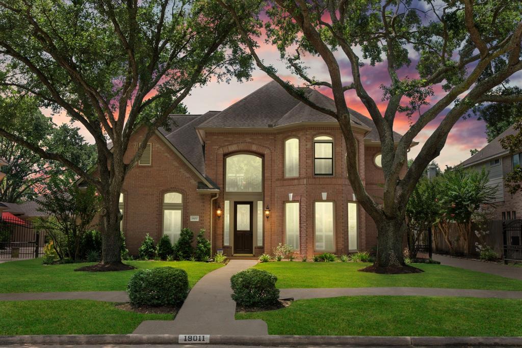 19011 Allview Ln, Houston, TX 77094