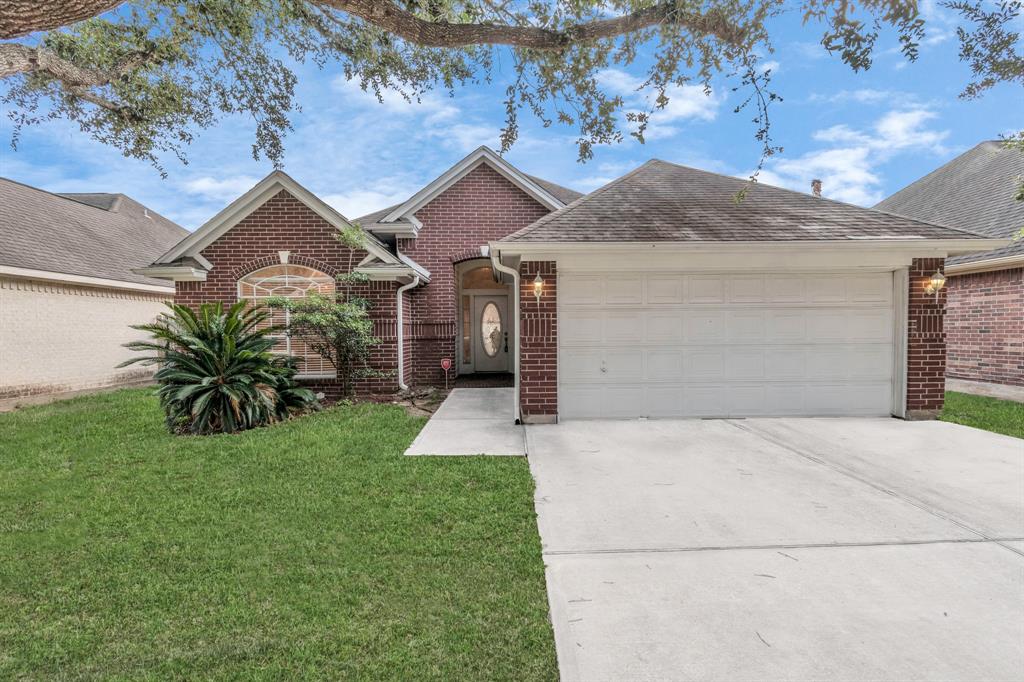 5018 Misty Ln, PASADENA, TX 77505