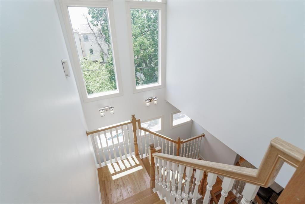 Unknown Property at 4406 Feagan St in Houston, TX Listing.