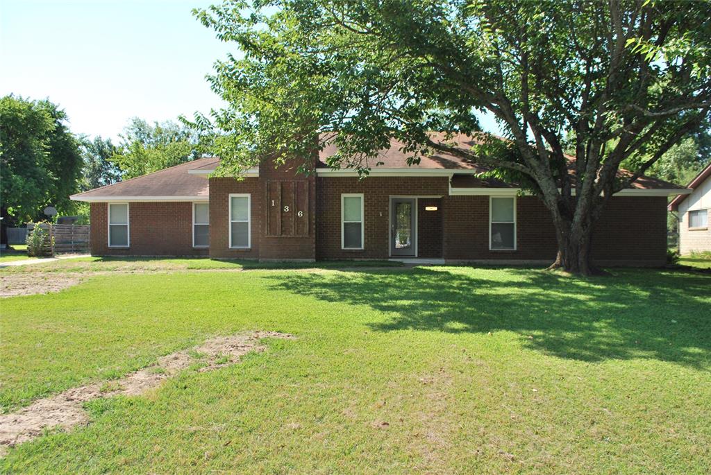 136 Kings Creek Dr, TERRELL, TX 75161