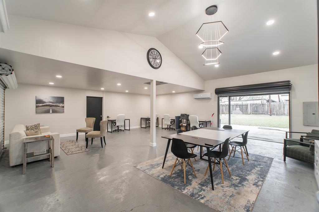 10864 Pecan St, WILLIS, TX 77318