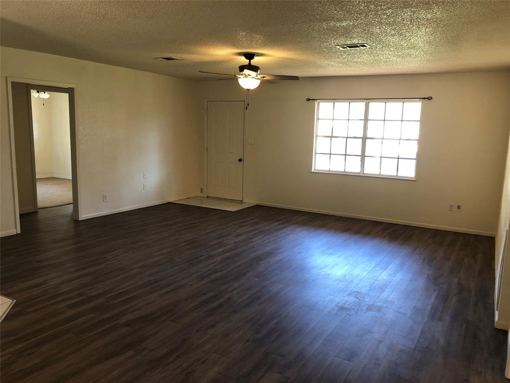 6492 Bonanza Dr, MONTGOMERY, TX 77316