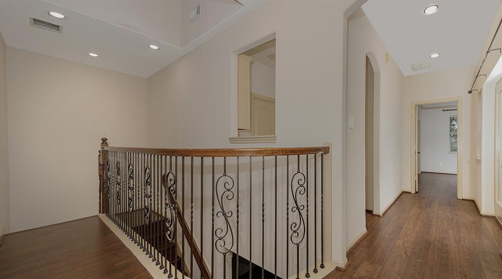 91 S Knights Crossing Dr, SPRING, TX 77382