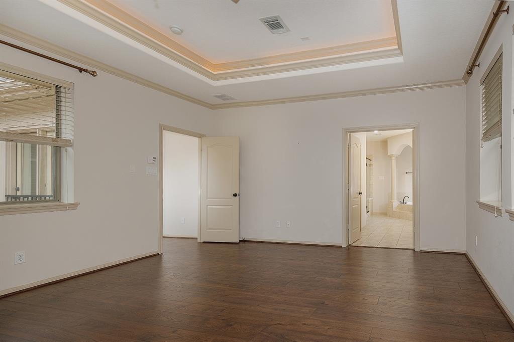 91 S Knights Crossing Dr, SPRING, TX 77382