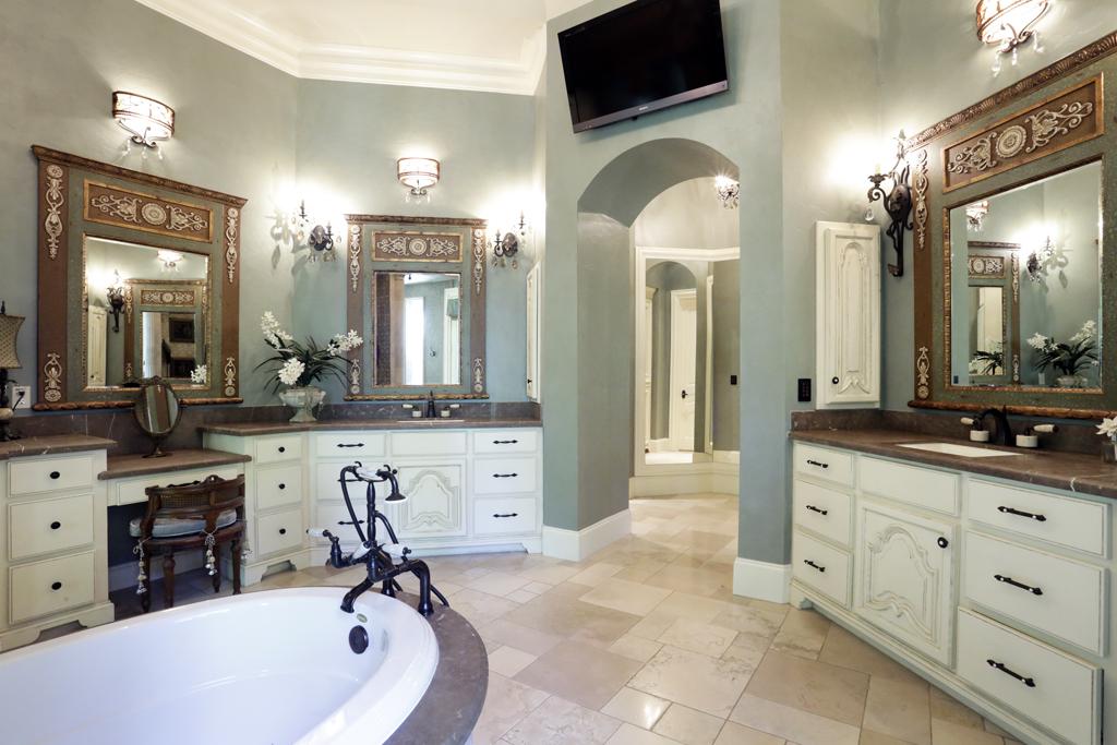 70 S Tranquil Path, SPRING, TX 77380