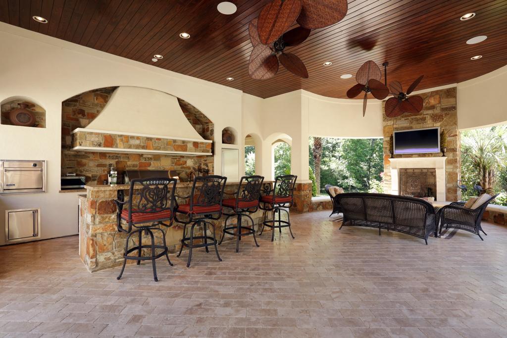 70 S Tranquil Path, SPRING, TX 77380