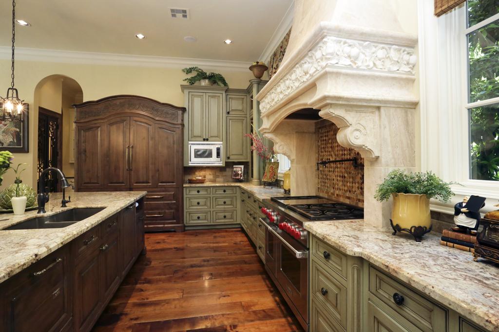 70 S Tranquil Path, SPRING, TX 77380