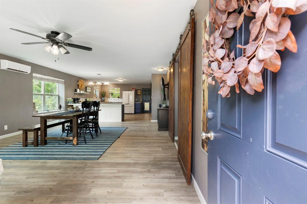 803 Thomas Castleberry Rd, SHEPHERD TX 77371