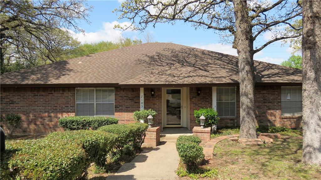 2103 Castle Oaks Dr, ARLINGTON, TX 76012