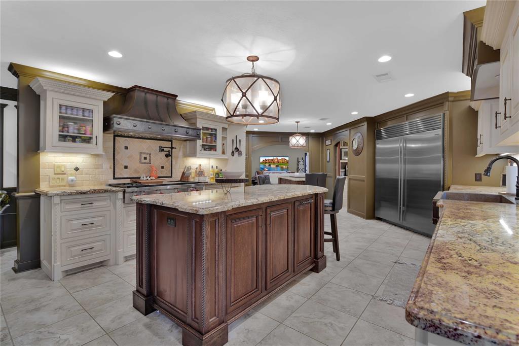 1306 S Magnolia St, WOODVILLE, TX 75979