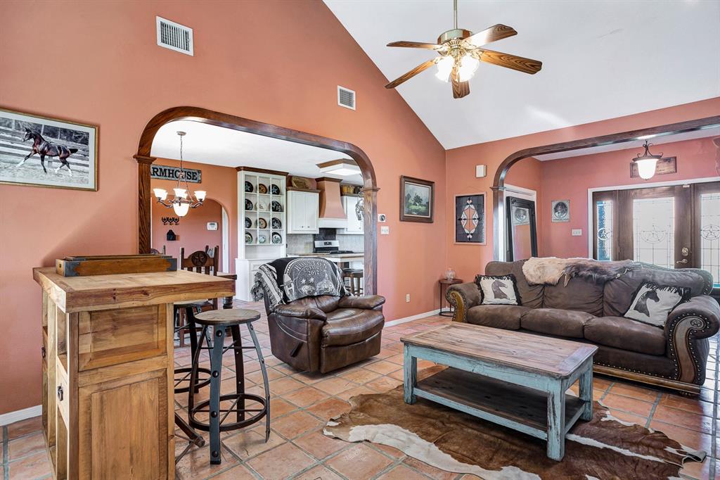 19357 Pierceall Rd, HEMPSTEAD, TX 77445