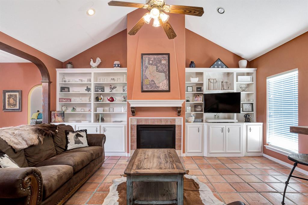 19357 Pierceall Rd, HEMPSTEAD, TX 77445