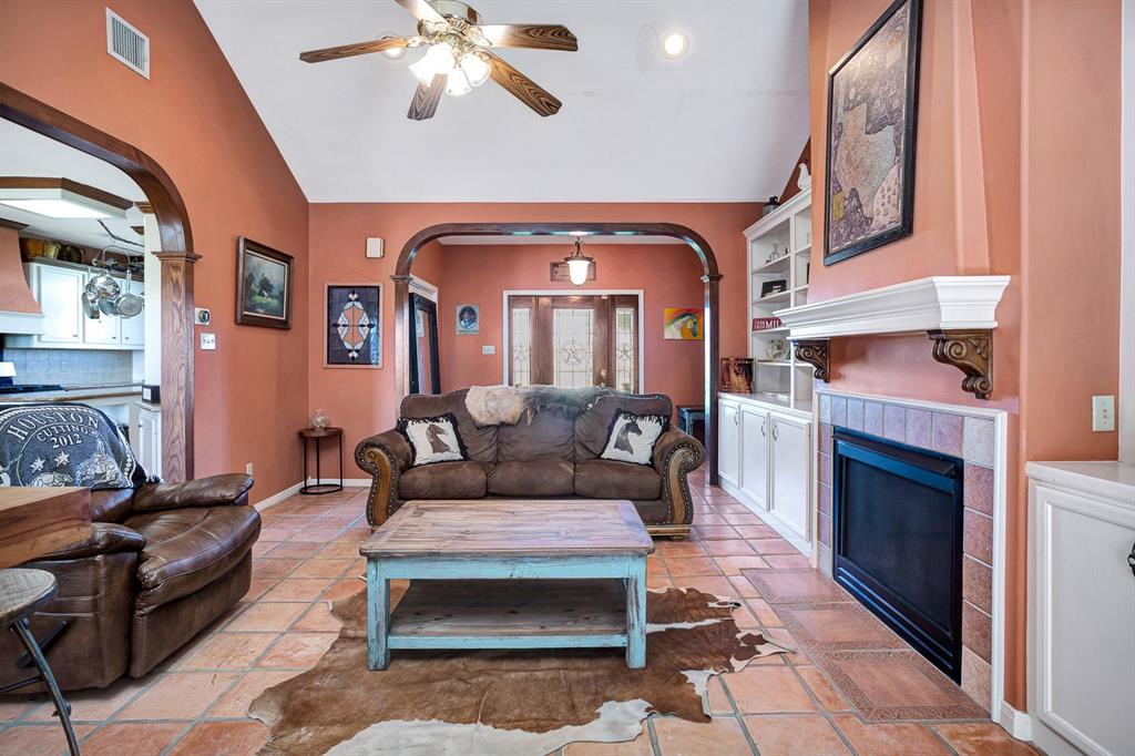 19357 Pierceall Rd, HEMPSTEAD, TX 77445