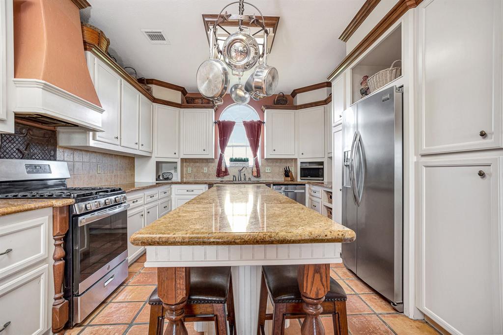 19357 Pierceall Rd, HEMPSTEAD, TX 77445