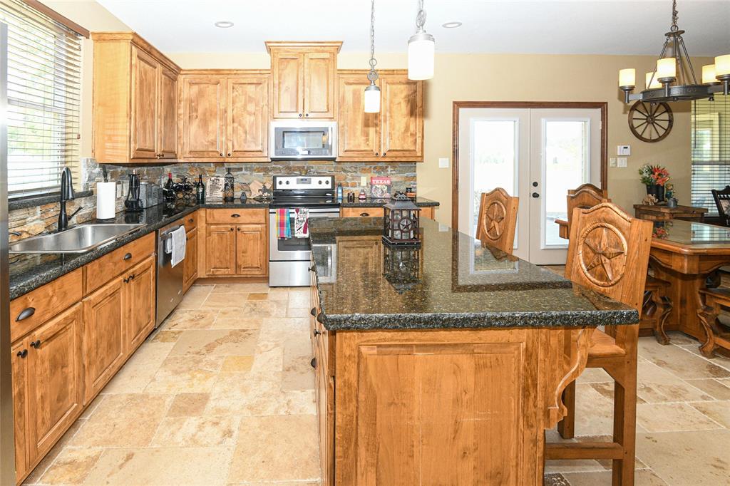 26074 Riley Rd, WALLER, TX 77484