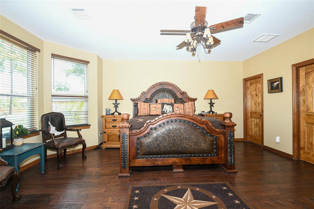 26074 Riley Rd, WALLER, TX 77484