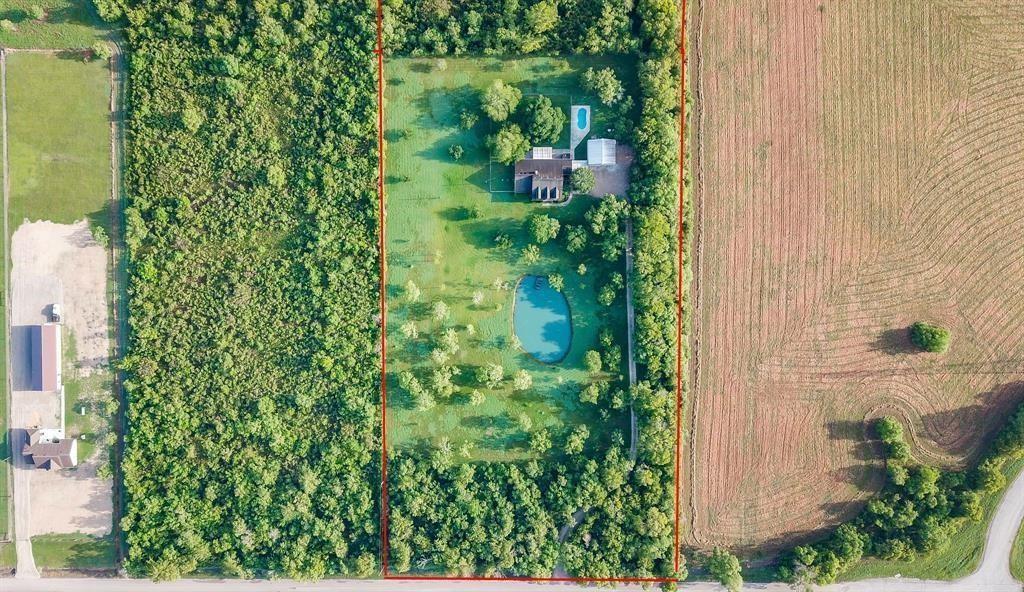 2811 County Road 64, ROSHARON, TX 77583