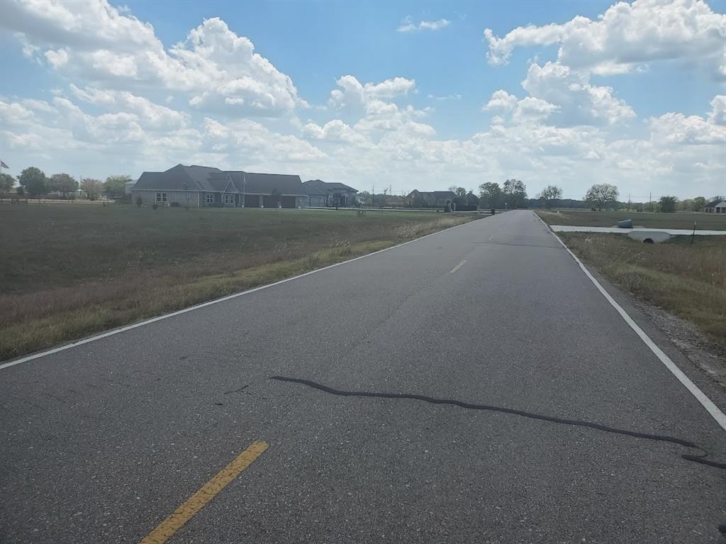 22811 Chenango Lake Dr, ANGLETON, TX 77515