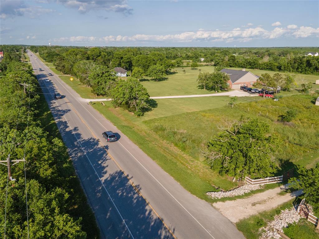 3175 Fm 1462 Rd, ALVIN, TX 77511