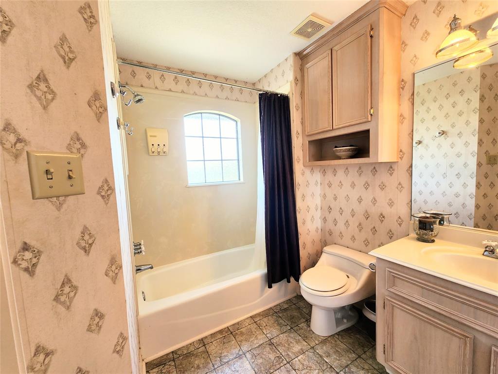 101 Audubon Woods Dr, RICHWOOD, TX 77531