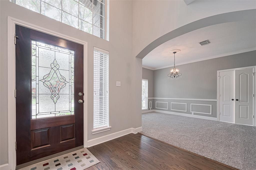 223 Owens Park Dr, Houston, TX 77094